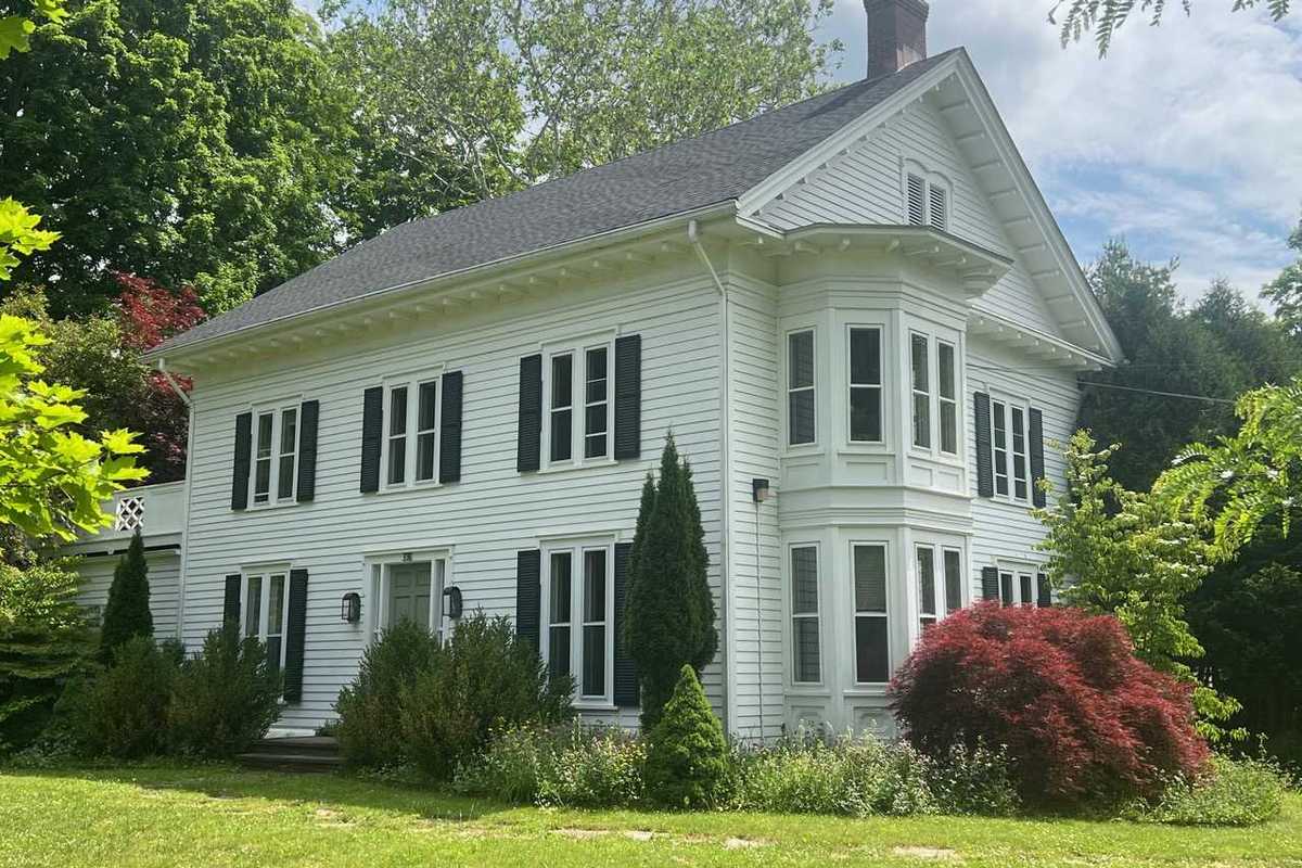 Salisbury median home price reaches $875K