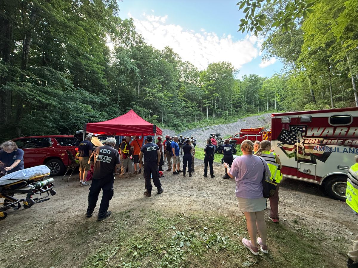 Three rescuers suffer heat-related illness after rescuing injured hiker on Appalachian Trail
