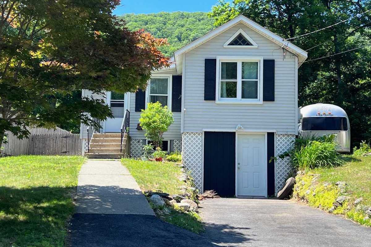 Kent median home price climbs to $577,000