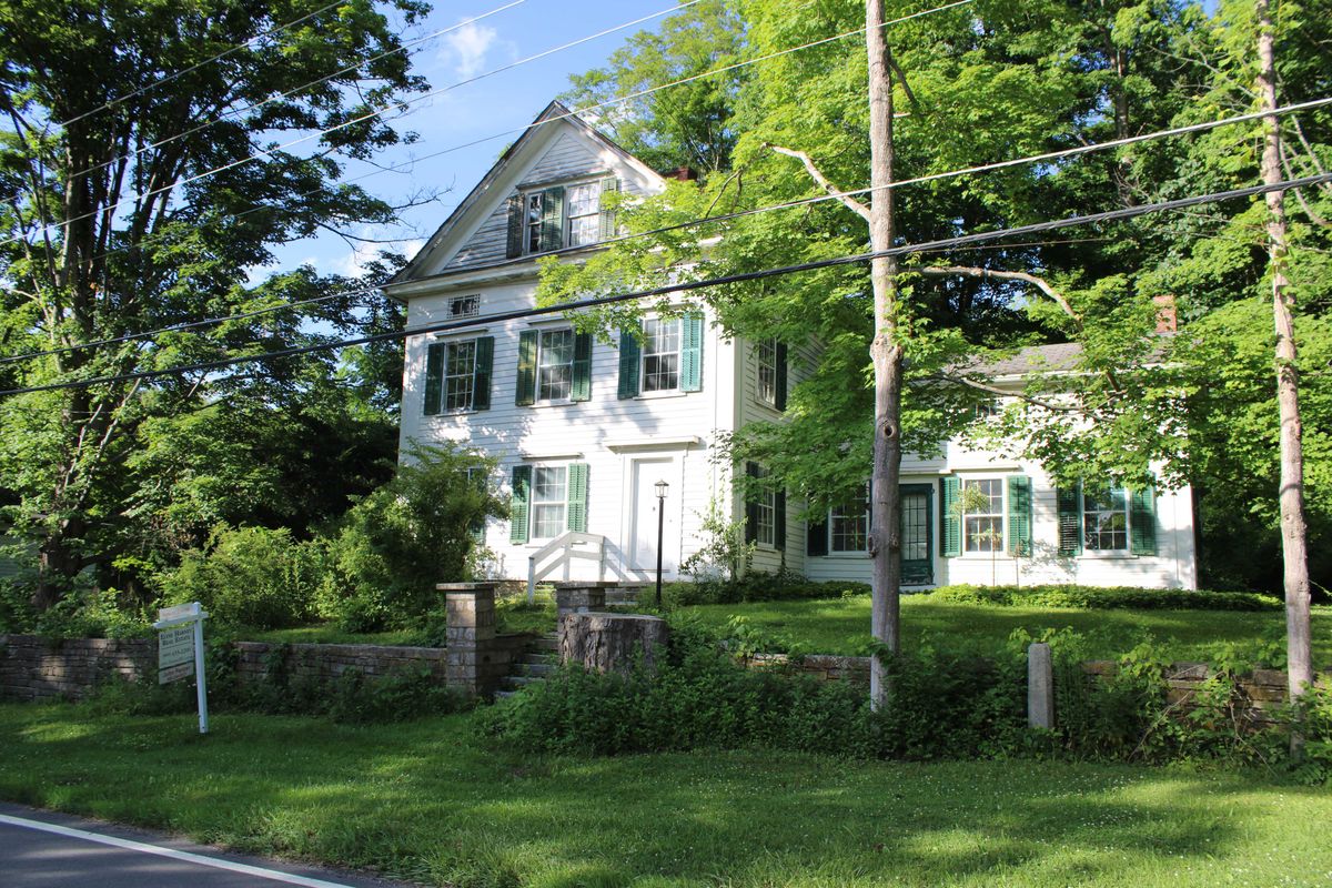 Jasper Johns-linked nonprofit eyes 22.5-Acre Sharon property