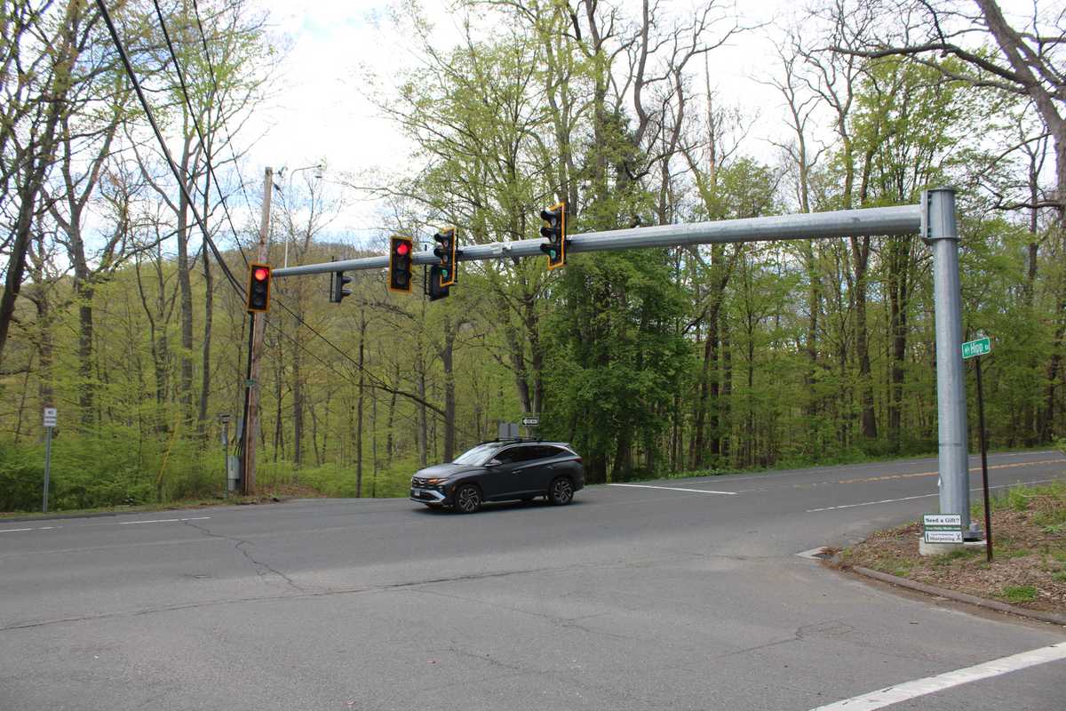 Traffic light replacement in Kent draws criticism