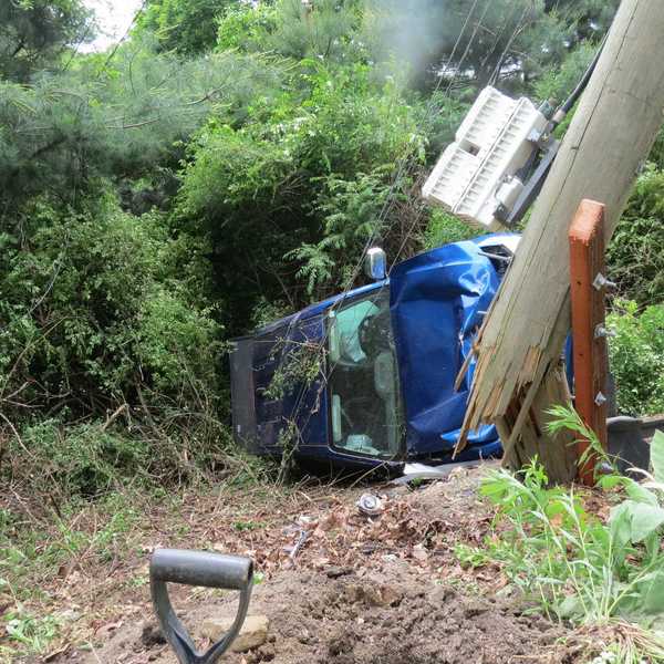 Early morning crash sends car into ditch, disrupts traffic on Rt. 341 in Kent