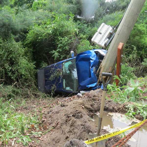 Early morning Kent crash sends car into ditch, disrupts traffic on Rt. 341