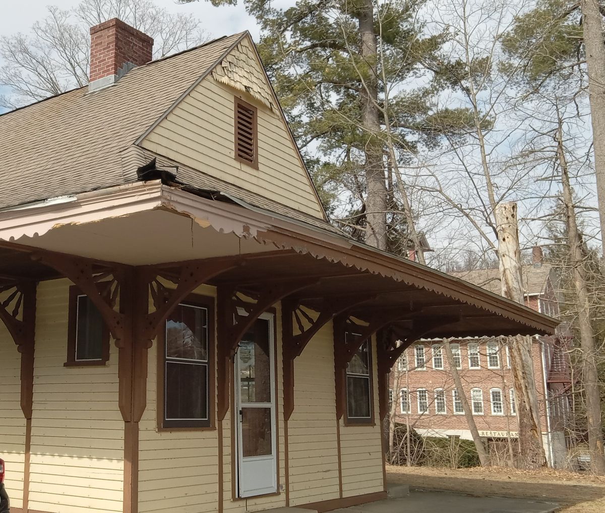 Salisbury selectmen consider preservation strategies for historic railroad station