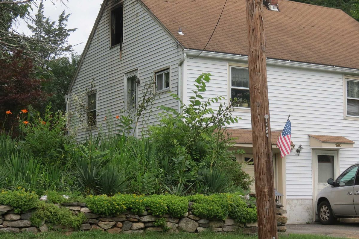 Fire damages second floor of Kent home, draws multiple fire crews