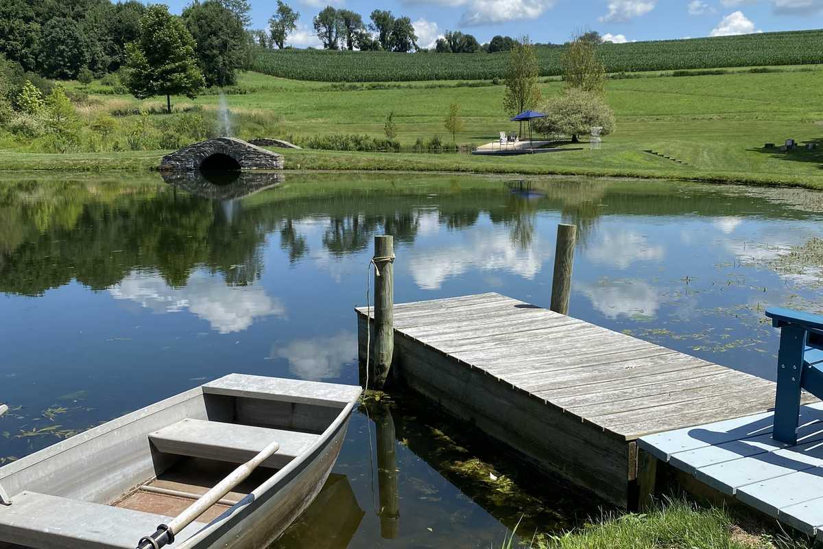 Green thumbs drawn to Amenia Garden Tour