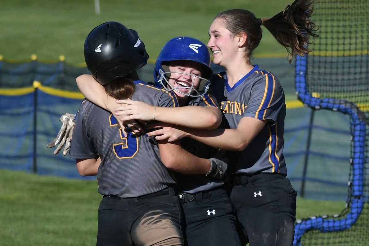 Housatonic softball hosts Monument Mountain