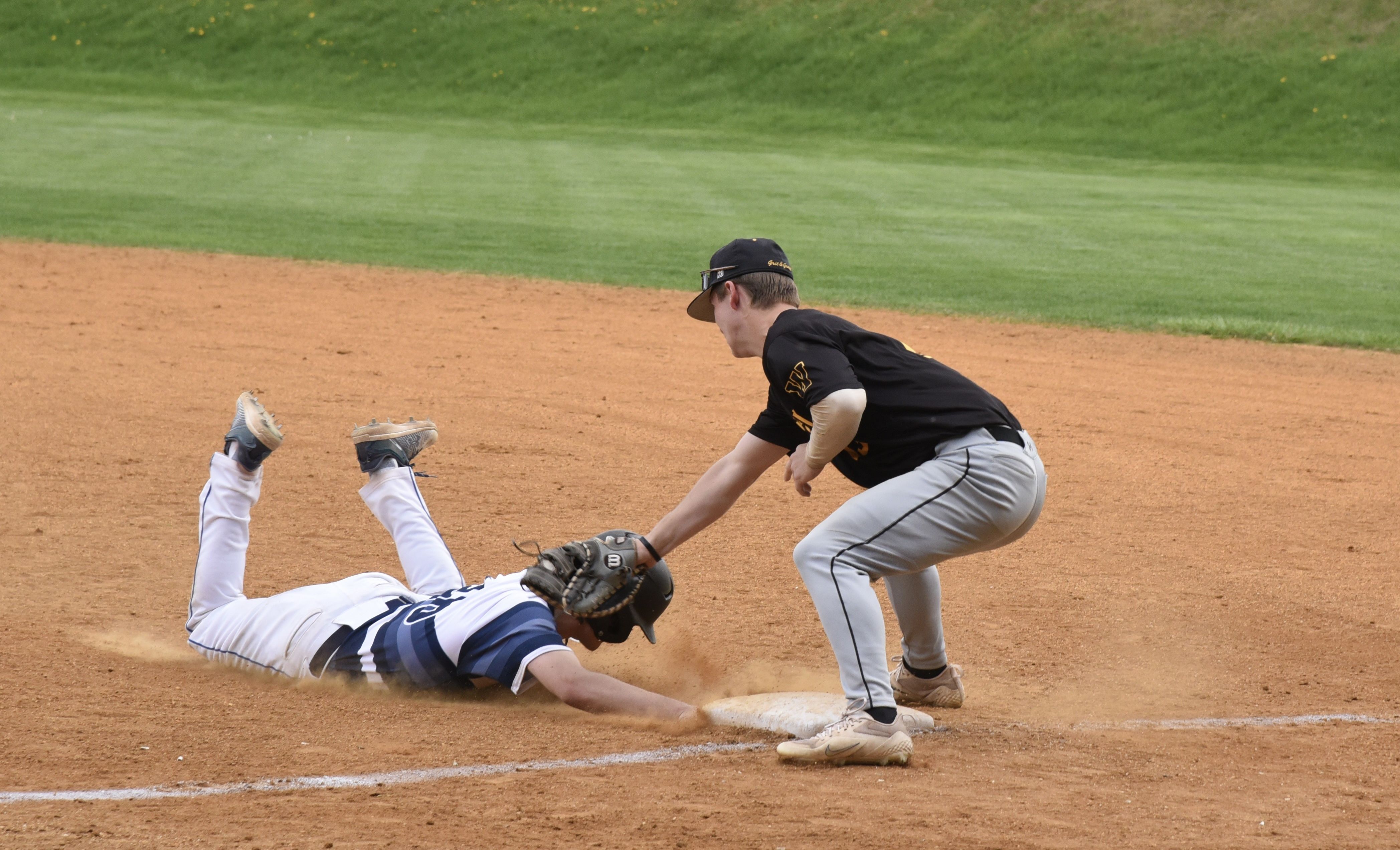 Kent loses 14-4 to Westminster