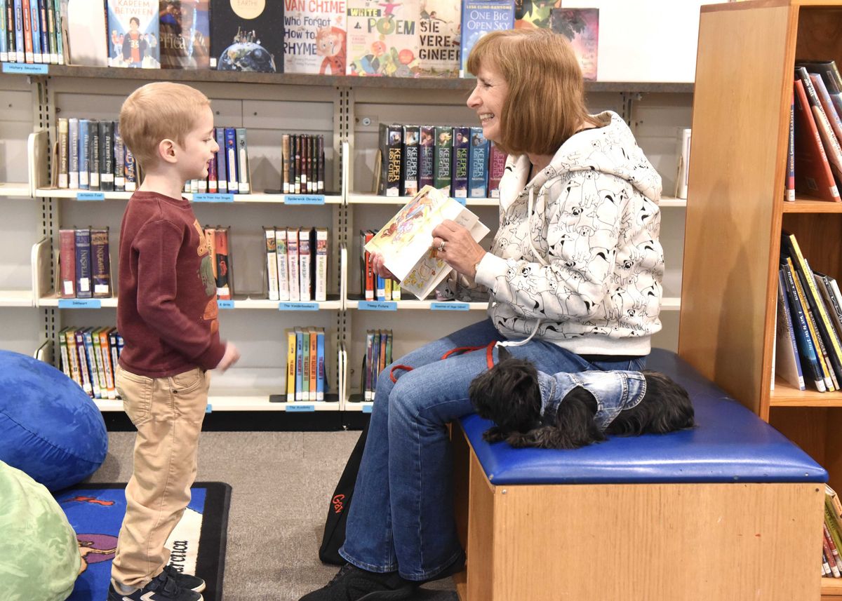Tail-wagging fun at Kent Library