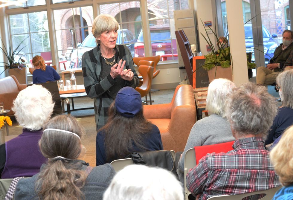 NPR veteran reporter raises Ukraine aid