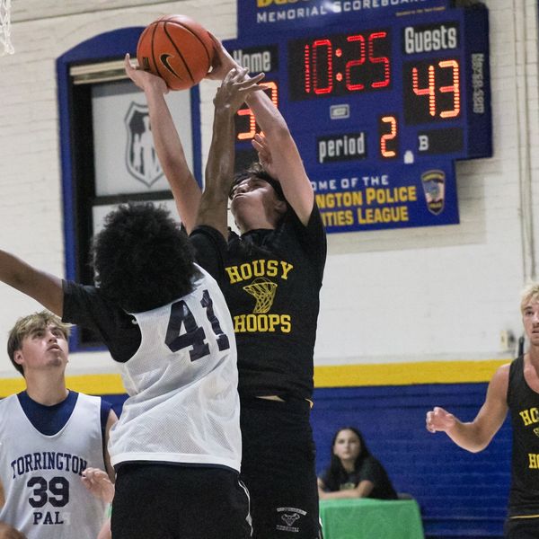 Housy Hoops upsets Torrington 62-57 in summer league thriller