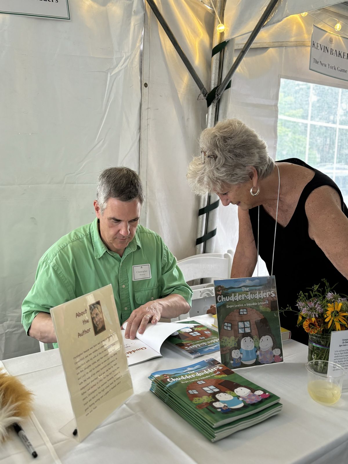 Authors meet fans at Sharon Book Signing