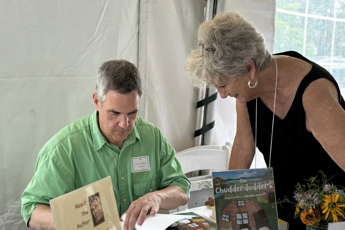 Authors meet fans at Sharon Book Signing