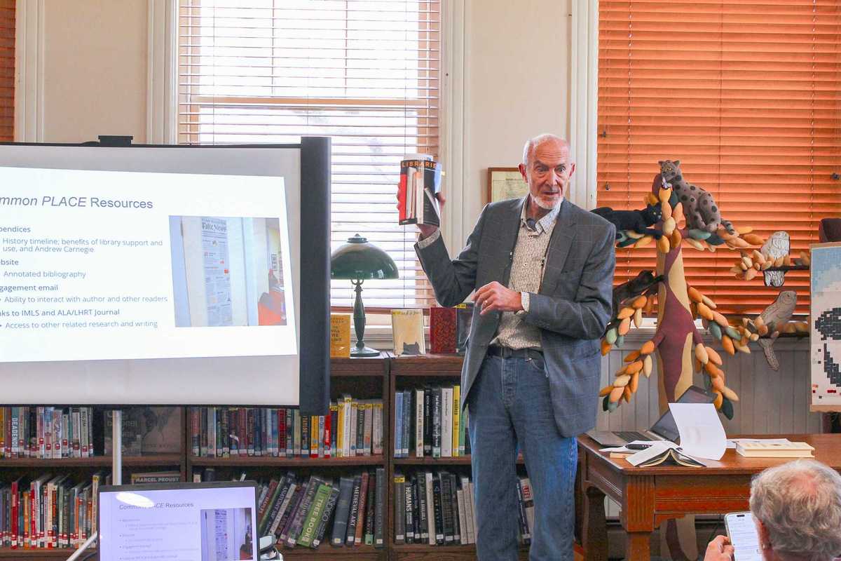 Author explores role of public libraries at Hunt Library Talk