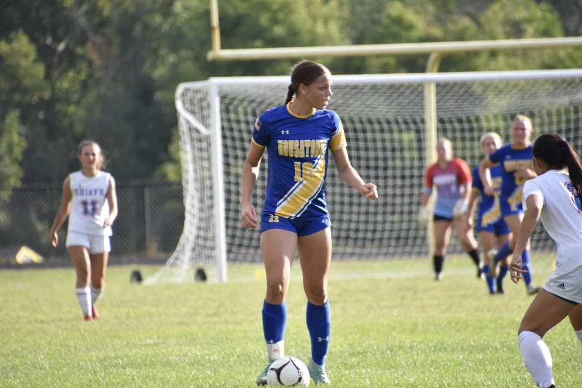 Star soccer player bounces back from injury to break scoring record