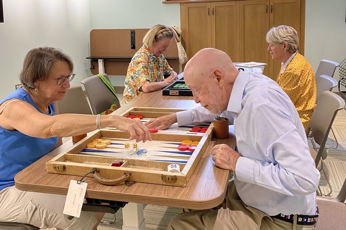 Backgammon series begins at Hotchkiss Library of Sharon