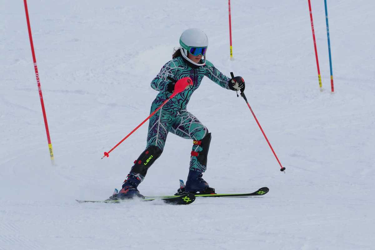 Housy ski team wins at Mohawk