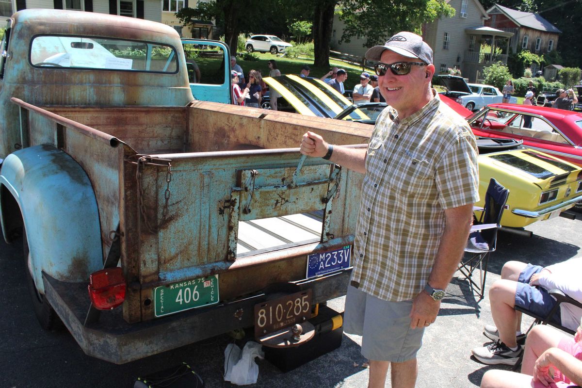 Annual car show packs Falls Village streets