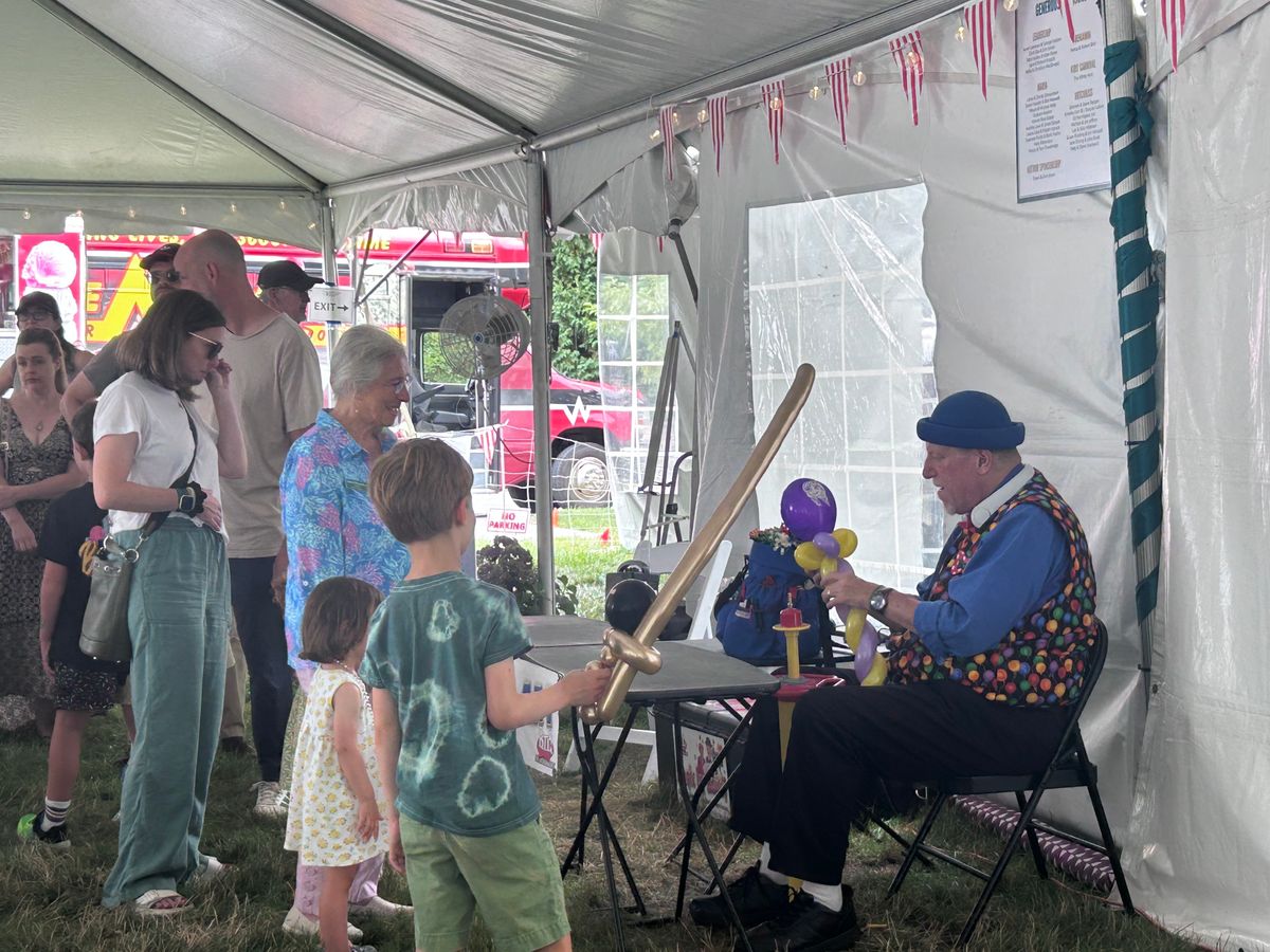 Foodies and families flock to Sharon Summer Book Signing event