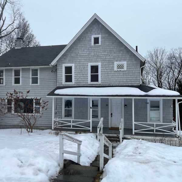 Median home prices dip to $770K