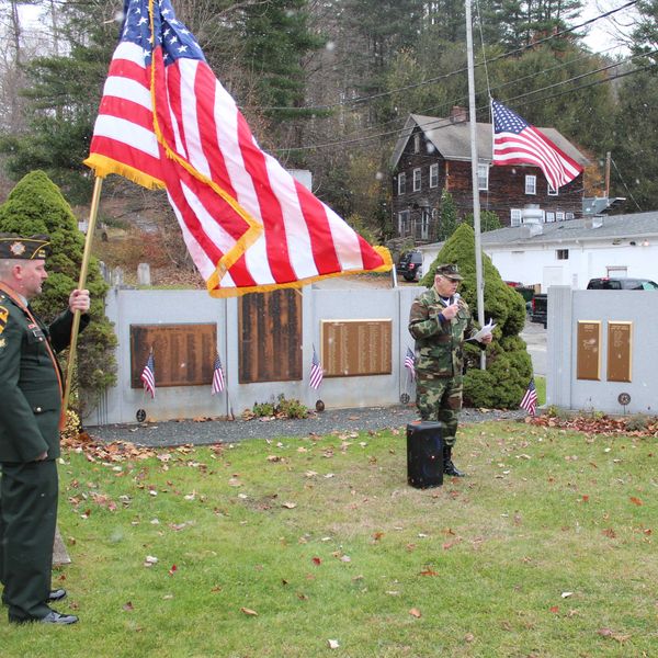 Salisbury honors veterans in snowy ceremony