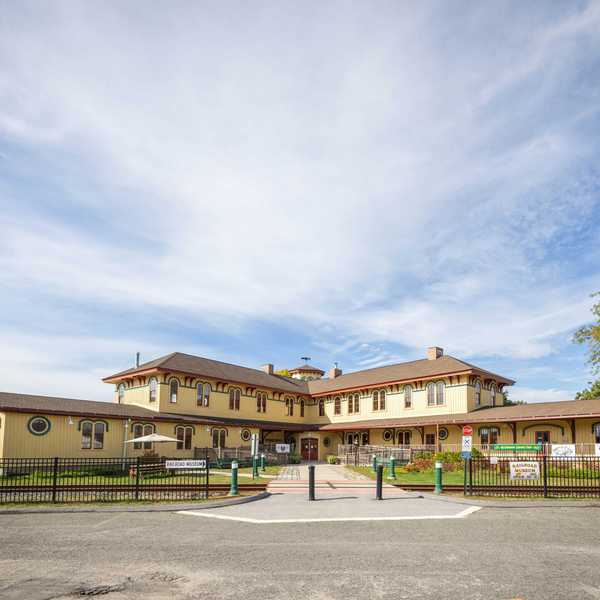 North Canaan median home price climbs to $340K