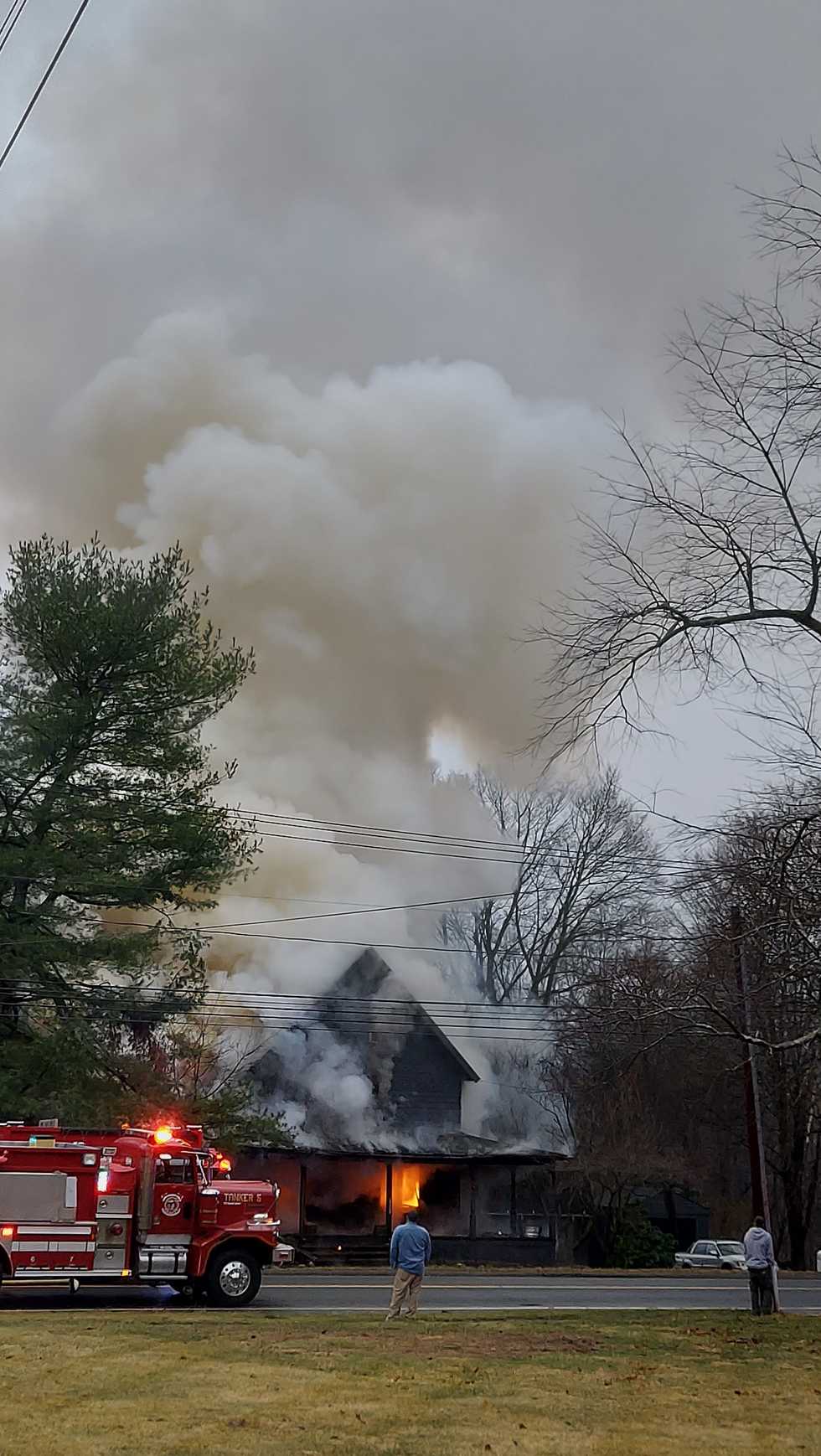 No injuries in house fire in Lime Rock