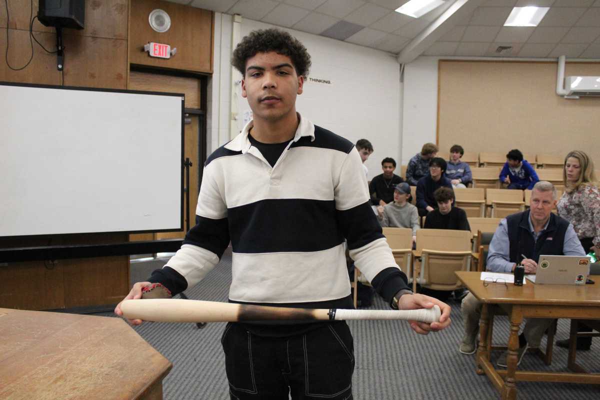 Senior projects put craft and curiosity on display at Housy