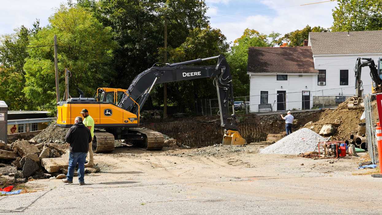 Holley Place cleanup draws complaints over fumes, notice