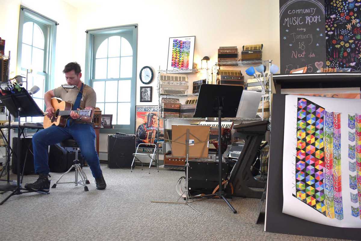 Music fills Canaan Union Depot
