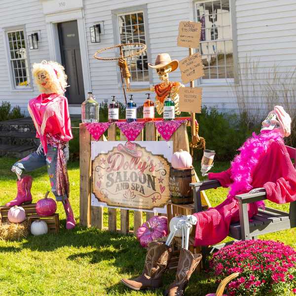 Dozens of scarecrows brighten Salisbury and Lakeville