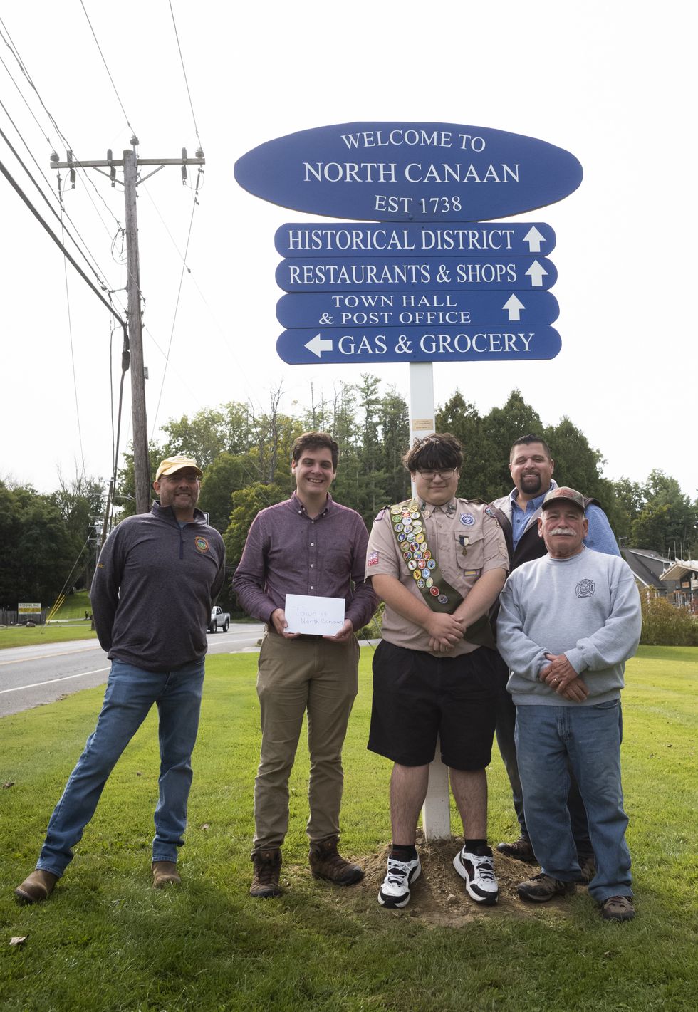 North Canaan gets new roadsigns with Eagle Scoutcandidate project