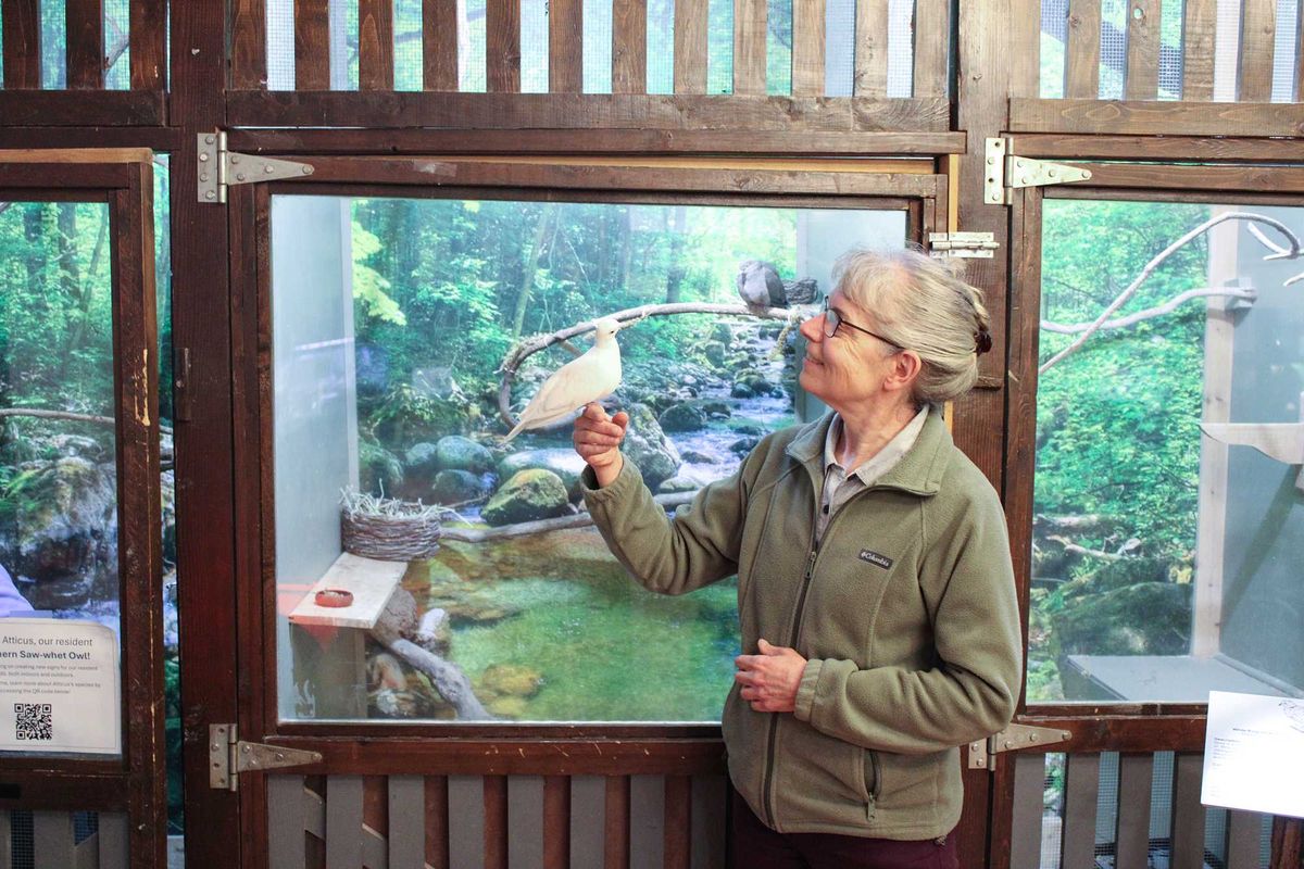 Sharon Audubon Center Director retires