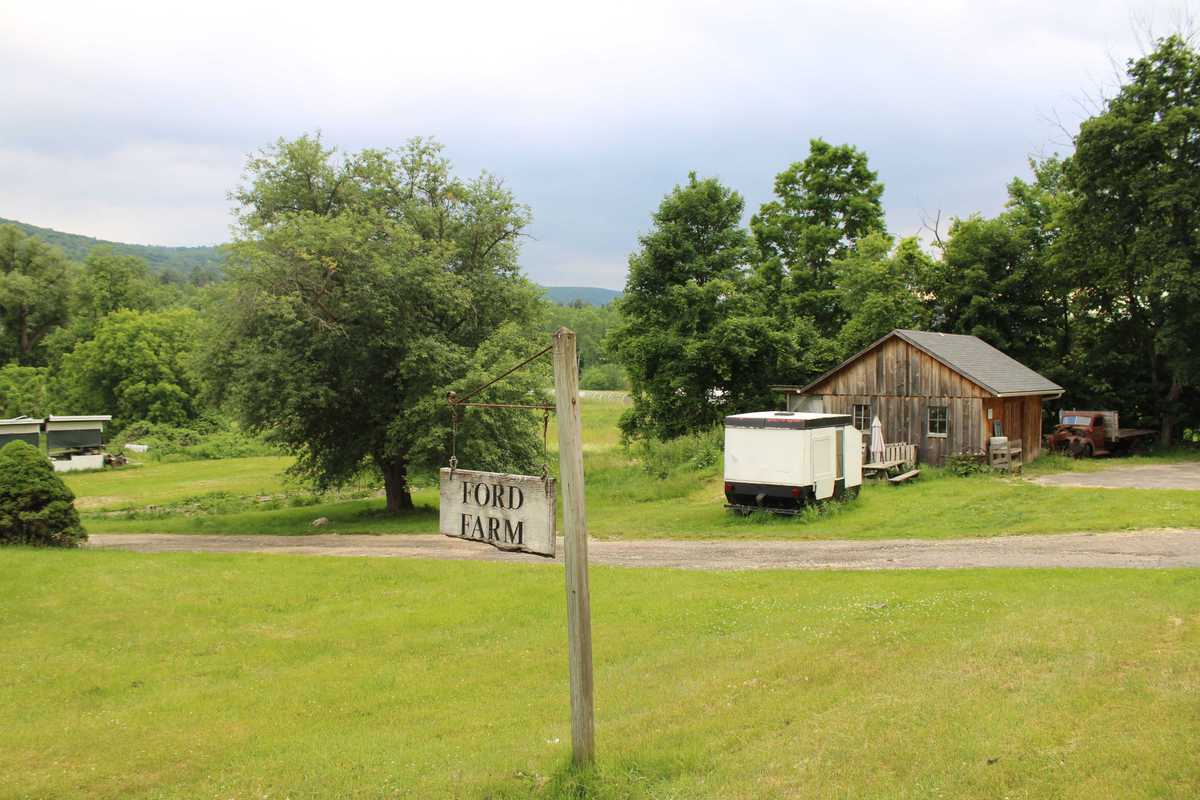 North Canaan resident launches online hub linking shoppers with local farms
