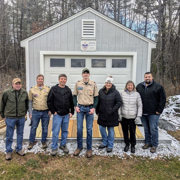 Scout builds field house at Eddy Field