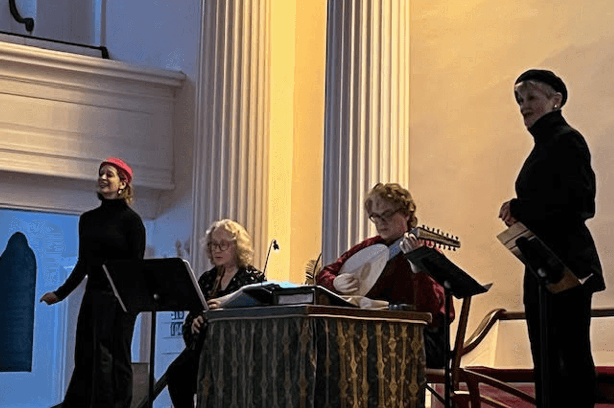 A traditional Christmas with the Salisbury Four