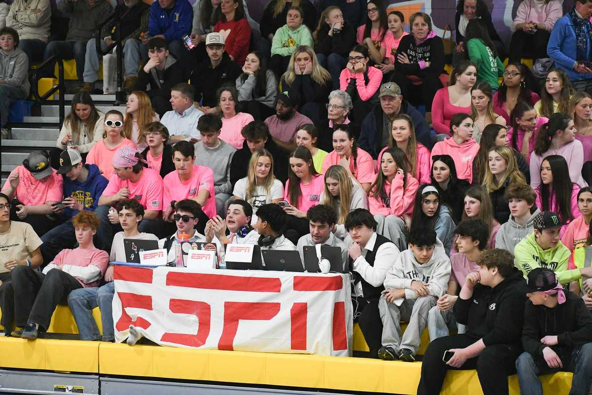 School spirit surges after students lead basketball pep rallies