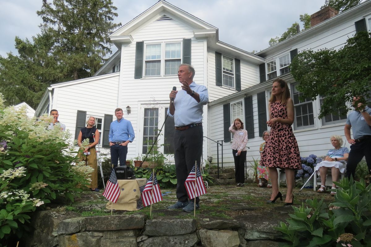 Gov. Lamont joins Democrats at Sharon garden party