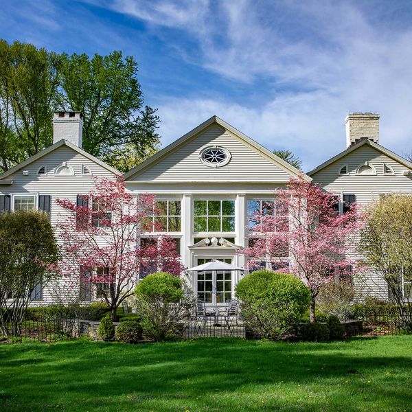Buckley family’s ‘Great Elm’ in Sharon lists at $4M