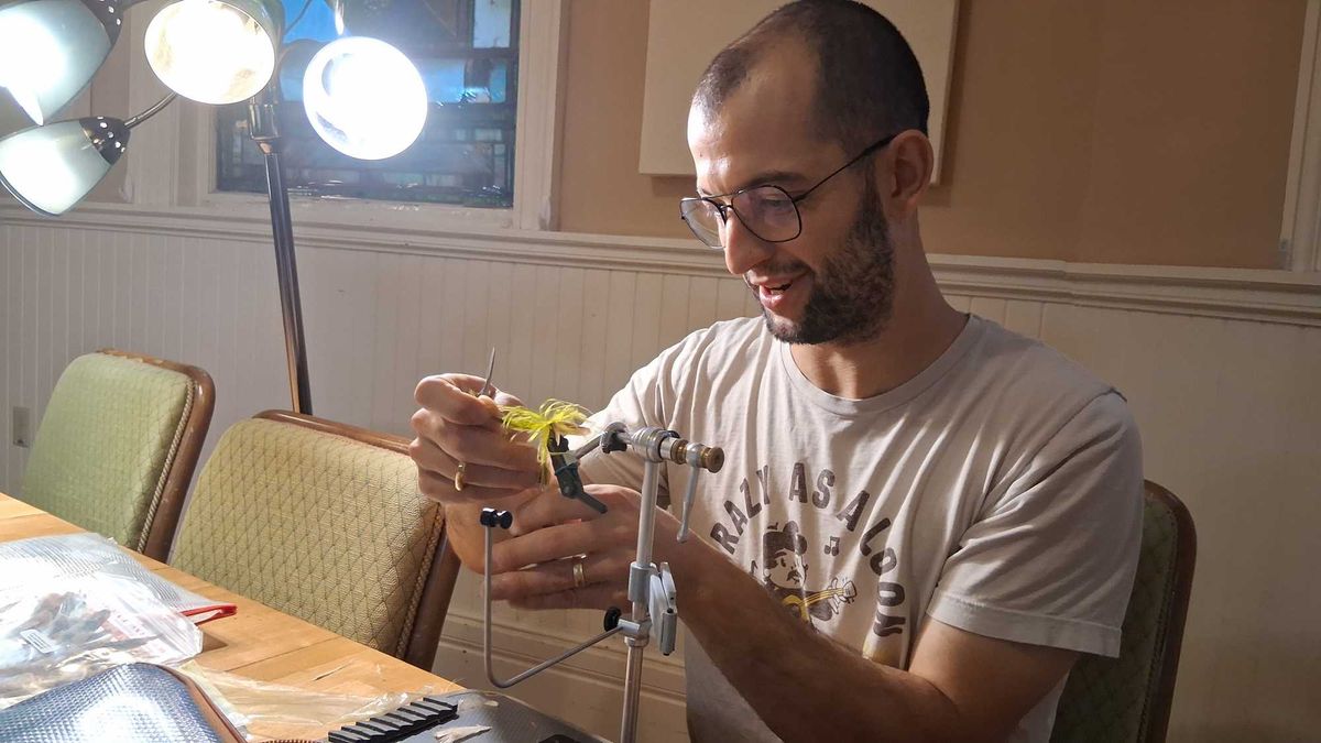 A fishing two-fer: Fly tying and a new Farmington River guide