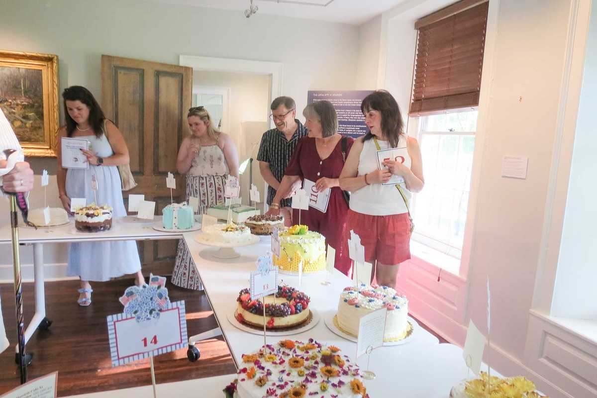 Designer confections sell like hot cakes in auction to support Sharon Historical Society