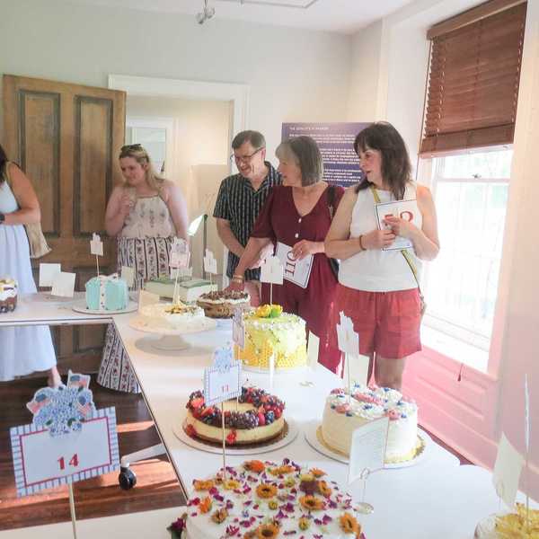 Designer confections sell like hot cakes in auction to support Sharon Historical Society