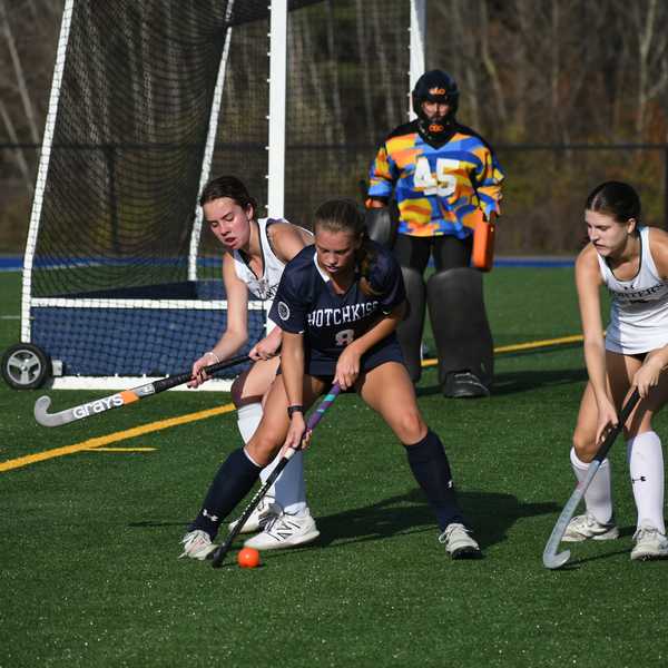 Hotchkiss field hockey keeps rolling