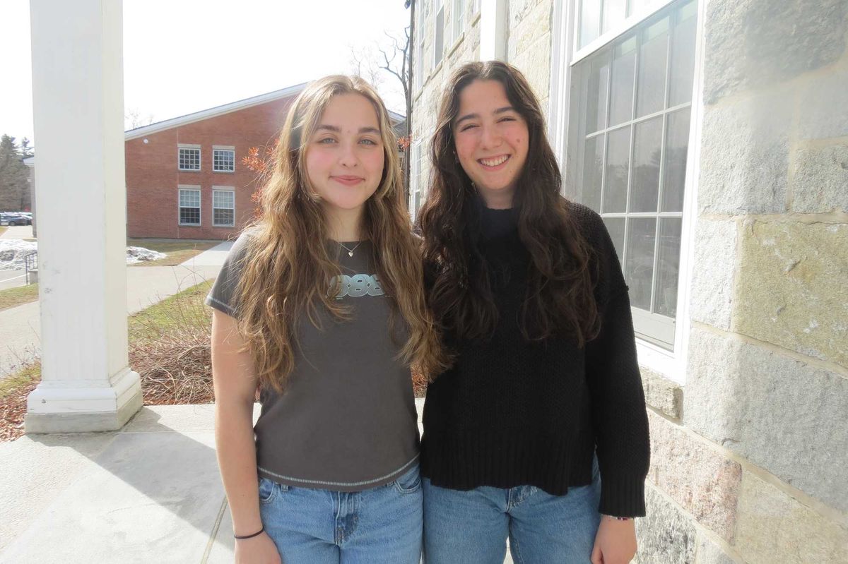 Sadeh and Meach named valedictorian, salutatorian at HVRHS
