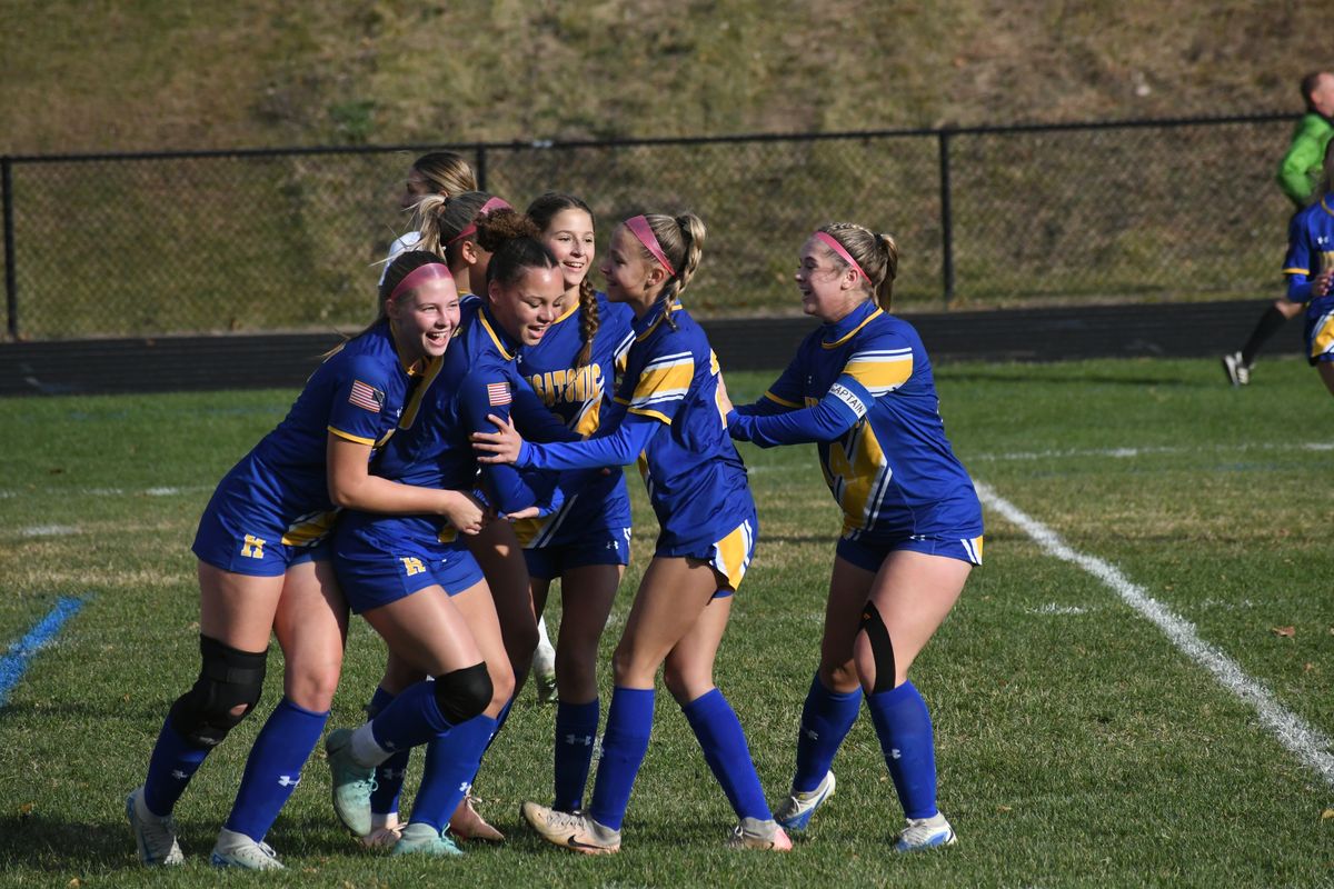 Mountaineers keep kicking in state tournament