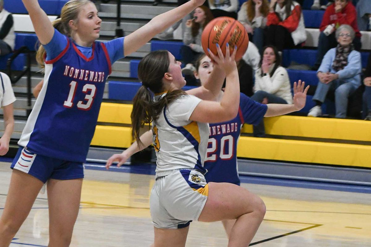 Housatonic falls to Nonnenwaug 52-42 in varsity season opener