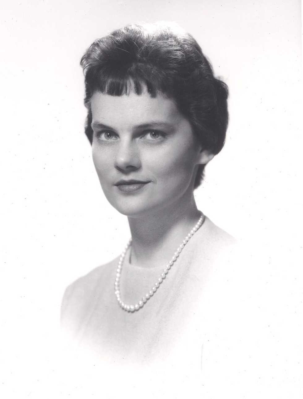 Betty E. (Salois) LeGeyt