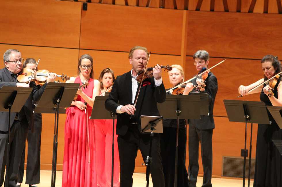 World class violinist plays Elfer’s Hall