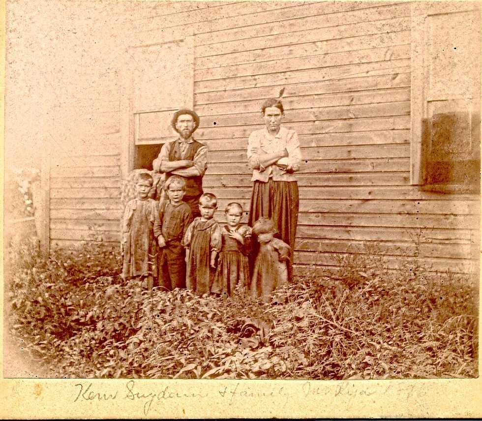 Short History of the Mount Riga Community