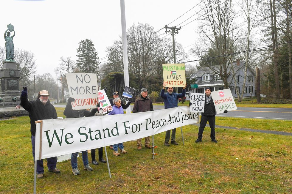 taking-a-stand-in-salisbury-the-lakeville-journal